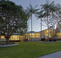Away on Belongil Fields - Darwin Holiday