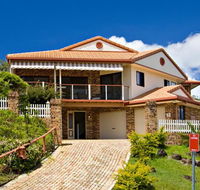 Away on Massinger Street - Darwin Holiday