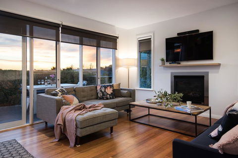 Azure Daylesford - Darwin Holiday 0