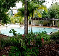 Baden 29 - Rainbow Shores Air conditioned Ground Floor Walk to Beach Pool - Darwin Holiday