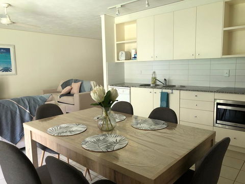 Baden 42 - Rainbow Shores, Ground Floor Unit, Air Conditioned, Overlooking Outdoor Spa - Darwin Holiday 3