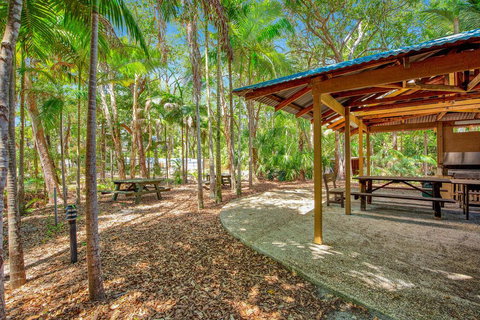 Baden 70 - Rainbow Shores, Ground Floor, Air Con, Overlooking Lap Pool - Darwin Holiday 1