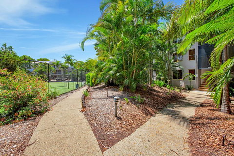 Baden 70 - Rainbow Shores, Ground Floor, Air Con, Overlooking Lap Pool - Darwin Holiday 2