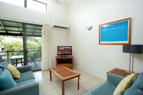 Baden 86 - Rainbow Shores, Walk To Beach, Top Floor, Air Conditioned Unit - Darwin Holiday 0