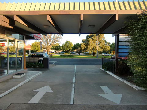 Bairnsdale Kansas City Motel - Darwin Holiday 2