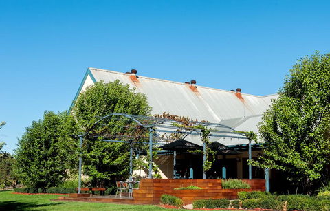Balgownie Estate Winery Retreat & Restaurant - Darwin Holiday 2