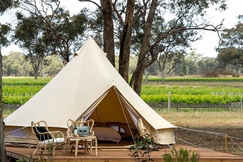 Balgownie Estate Winery Retreat & Restaurant - Darwin Holiday 0