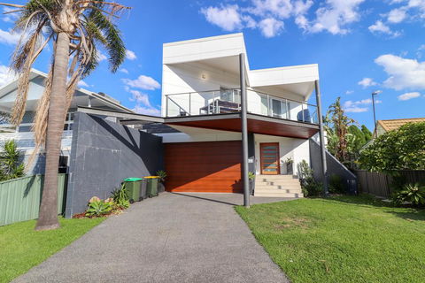 Bali St BeachHouse - Darwin Holiday 0