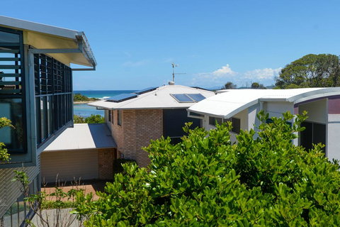 Ballantrae 8 - Sawtell, NSW - Darwin Holiday 3