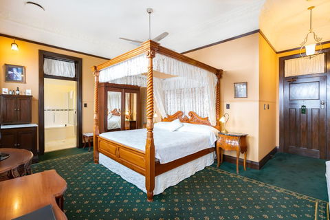 Ballina Manor Boutique Hotel - Darwin Holiday 3