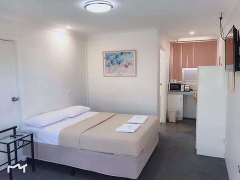 Bananatown Motel - Darwin Holiday 1