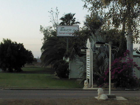 Banjos Overnight And Holiday Units - Darwin Holiday 1