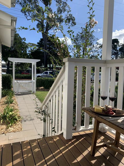 Bank House Tamborine Mountain - Darwin Holiday 2