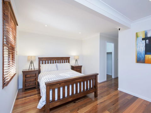 Barefoot Beach House, 24 Essendene Road - Darwin Holiday 1