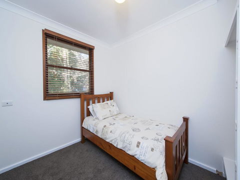 Barefoot Beach House, 24 Essendene Road - Darwin Holiday 3