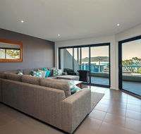 Barefoot Bliss  Fingal Bay - Darwin Holiday