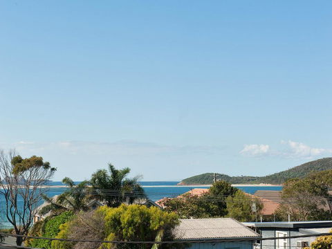 Barefoot Bliss @ Fingal Bay - Darwin Holiday 1