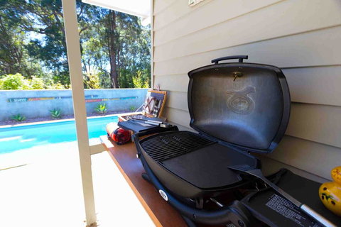 Barefoot Escape - Darwin Holiday 0