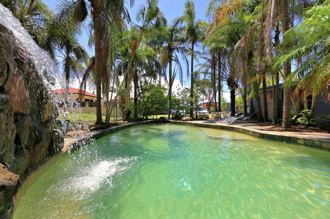 Bargara Gardens Boutique Villas - Darwin Holiday 1