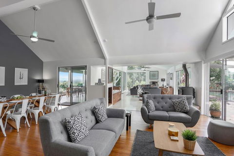 Baringa - Noosa Hinterland - Darwin Holiday 0