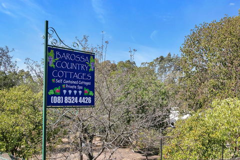 Barossa Country Cottages - Darwin Holiday 0