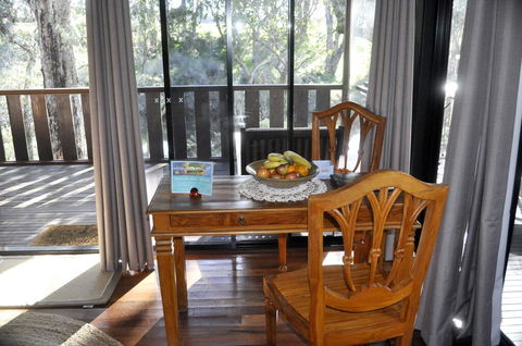 Barrabup Sanctuary BirdHide - Darwin Holiday 2