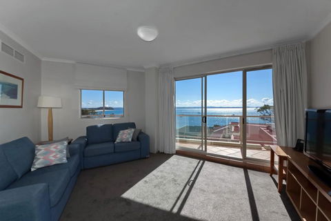 Barrington, 707/35-45 Shoal Bay Road - Darwin Holiday 2