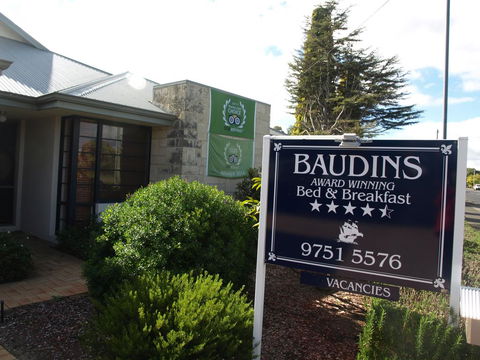 Baudins Of Busselton Bed And Breakfast - Darwin Holiday 1