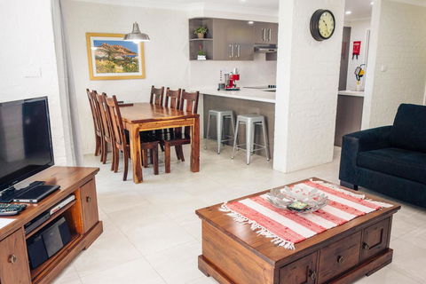 Bay Parklands, Unit 21/2 Gowrie Avenue - Darwin Holiday 0