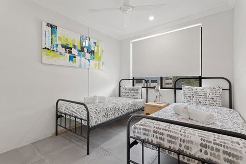 Bay Village, Unit 11/47 Shoal Bay Road - Darwin Holiday 2