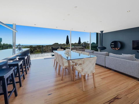 Bay Vista - Amazing Bay Views With The Beach At Your Doorstop! - Darwin Holiday 1