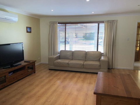 Baydream' 13 Pirralea Parade - Pet Friendly, Aircon, Boat Parking - Darwin Holiday 2