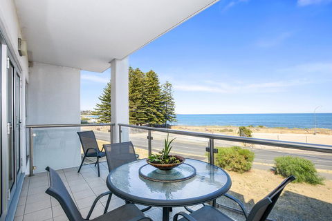 Bayline Beachfront Apartment No 4 - Darwin Holiday 0