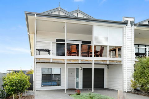 Bayside - Darwin Holiday 1