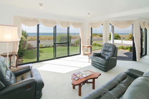 Bayside Beauty - Darwin Holiday 3