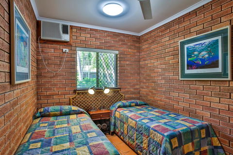 Bayside Holiday Apartments - Darwin Holiday 2
