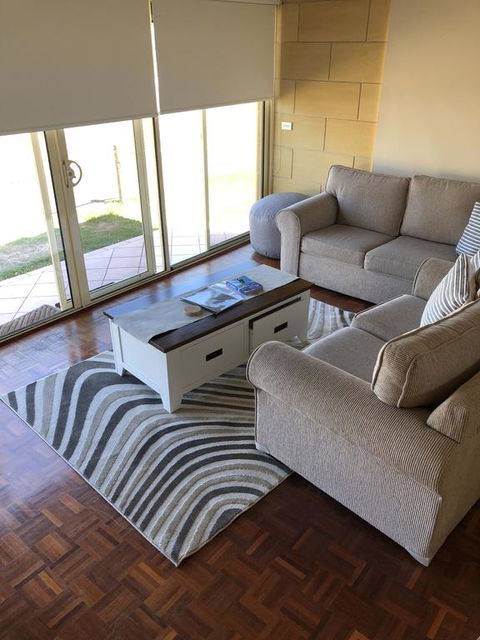 Bayview No 1 - Next To The Beach! - Darwin Holiday 0