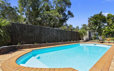 BB233 Banksia Beach Family Home - 4 Bedrooms - Darwin Holiday 1
