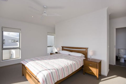 Beach & Golf Stays, Australia - Darwin Holiday 3