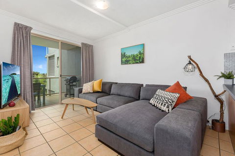 BEACH BLISS LUXURIOUS APARTMENT With POOL - Darwin Holiday 3