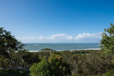 Beach Buoys - Darwin Holiday 0