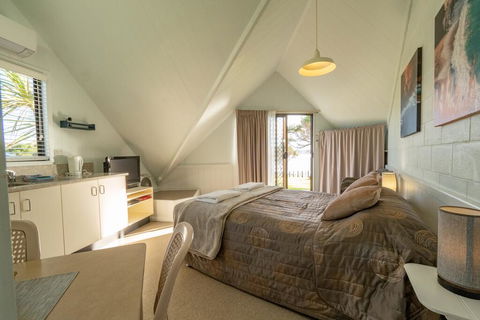 Beach Cabins Merimbula - Darwin Holiday 2
