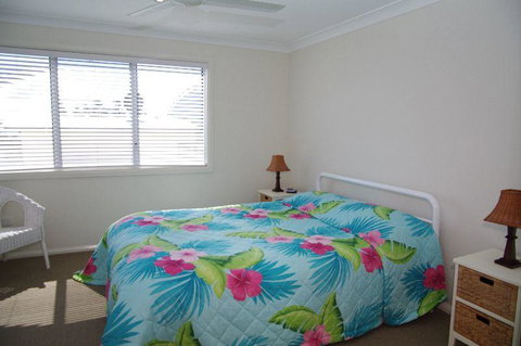 Beach Club 2, 5 Gowing Street - Darwin Holiday 2