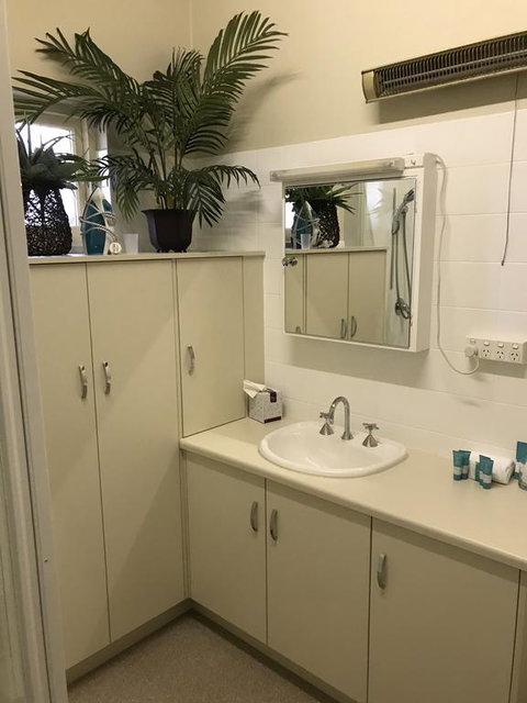 Beach Hotel - Darwin Holiday 2