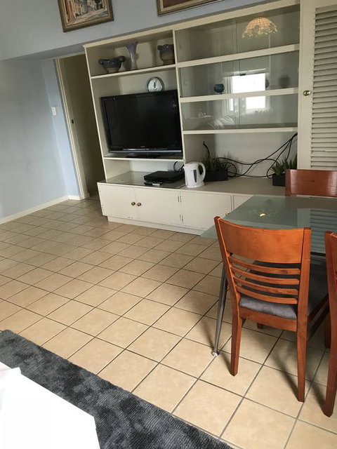 Beach Hotel - Darwin Holiday 3