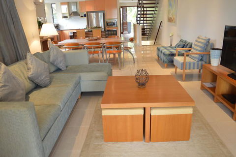 Beach House Apartment 1 - Darwin Holiday 2