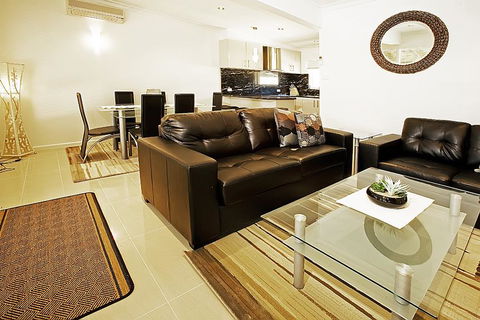 Beach House Apartments - Darwin Holiday 1