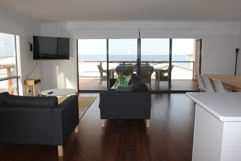 Beach House At Arno - Darwin Holiday 2