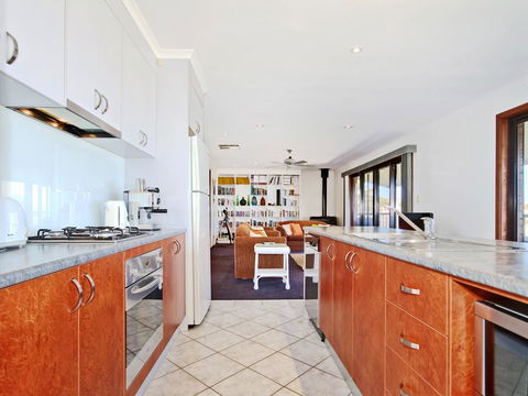 Beach House At Moana - Darwin Holiday 2