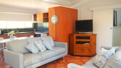 Beach House In Mylestom - Darwin Holiday 2